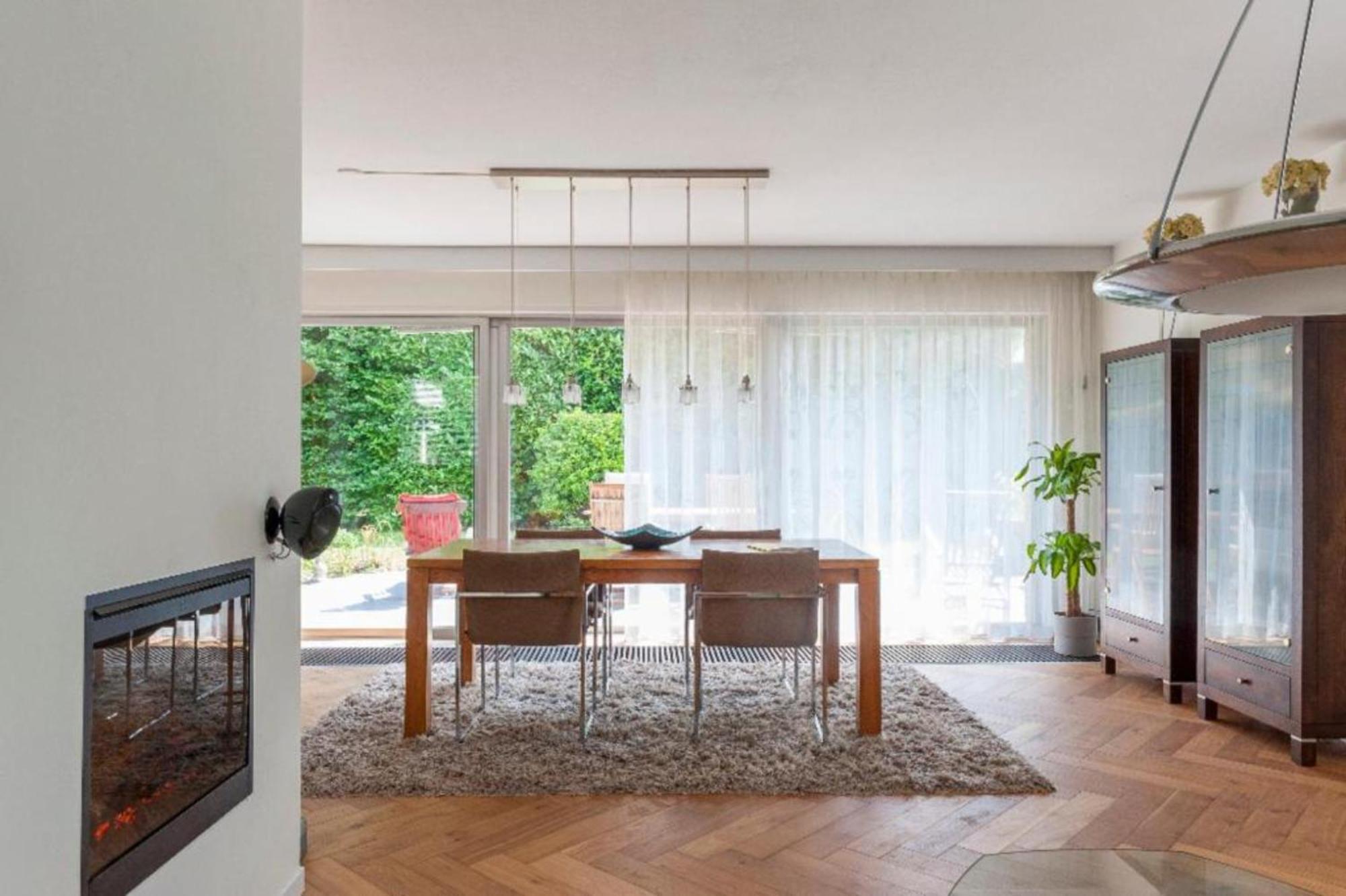 Ground Floor And Twin Bedroom In Luxurious Villa With Beautiful Garden Very Near Tue And Centre Eindhoven Bagian luar foto